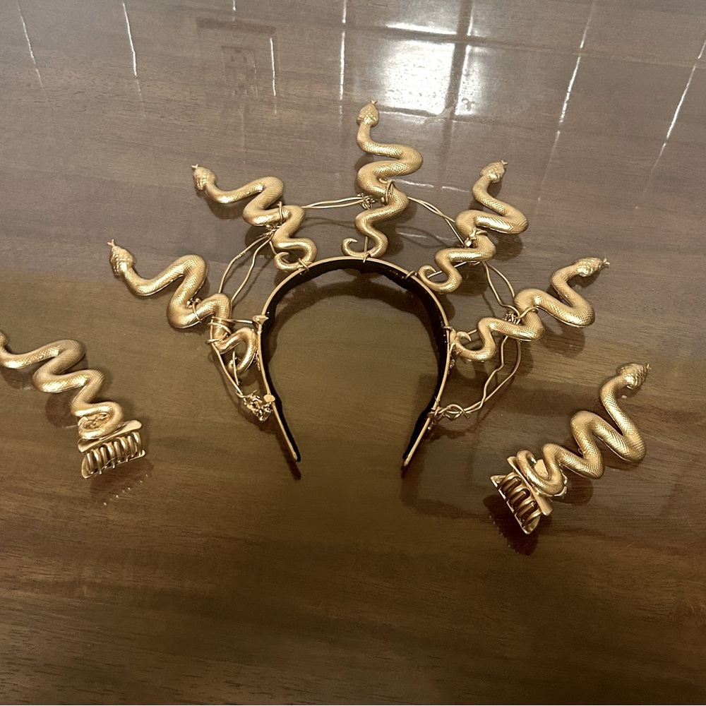 Medusa Head Piece Crown & Snake Clips Golden - hand made - Costume Halloween